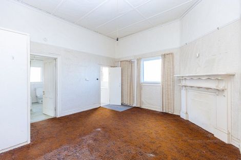 Photo of property in 211 Guyton Street, Whanganui, 4500