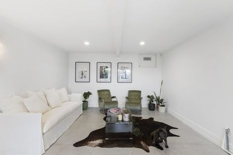 Photo of property in 16 Fenton Terrace, Cockle Bay, Auckland, 2014