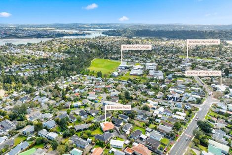 Photo of property in 88 Birkdale Road, Birkdale, Auckland, 0626