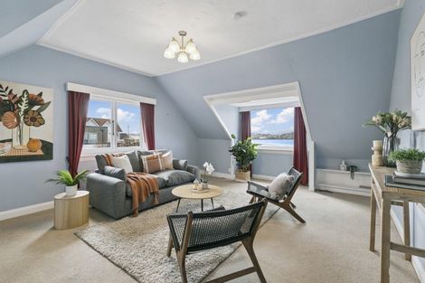 Photo of property in 230 Queens Drive, Lyall Bay, Wellington, 6022