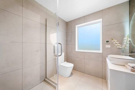 Photo of property in 52 Emerald Avenue, Rosehill, Papakura, 2113