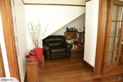 Photo of property in 19 George Street, Thorndon, Wellington, 6011