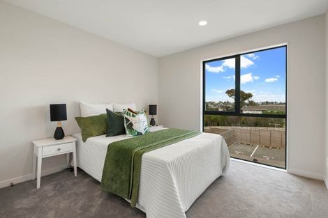 Photo of property in 6/200 Sunnynook Road, Totara Vale, Auckland, 0627