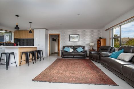 Photo of property in 18 Branxholm Street, Roxburgh, 9500