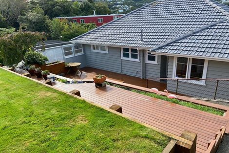 Photo of property in 1 Berrymead Way, Karori, Wellington, 6012