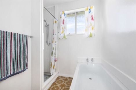 Photo of property in 392 Mairehau Road, Parklands, Christchurch, 8083