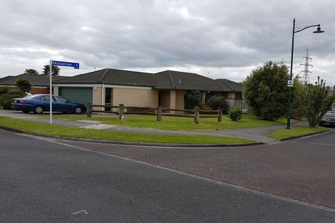 Photo of property in 1 Nobleman Place, Hamilton East, Hamilton, 3216