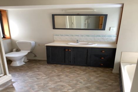 Photo of property in 17b Ramore Place, Redwood, Christchurch, 8051