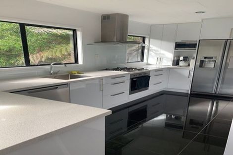 Photo of property in 11 Ramonda Close, Bayview, Auckland, 0629