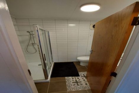 Photo of property in 2f2 Oriental Terrace, Mount Victoria, Wellington, 6011