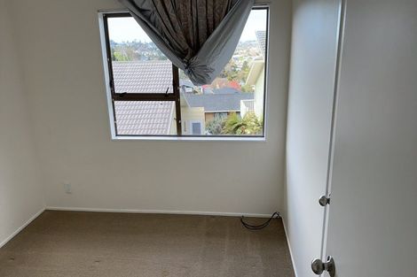 Photo of property in 12 Glenvale Place, Totara Vale, Auckland, 0629
