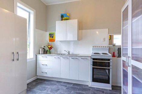 Photo of property in 90 George Street, Tuakau, 2121