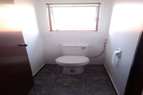 Photo of property in 1/141 Birkdale Road, Birkdale, Auckland, 0626