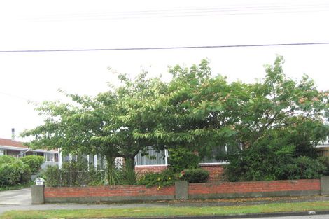 Photo of property in 124 Gayhurst Road, Dallington, Christchurch, 8061