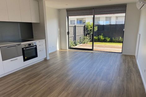 Photo of property in 2/515 Worcester Street, Linwood, Christchurch, 8011