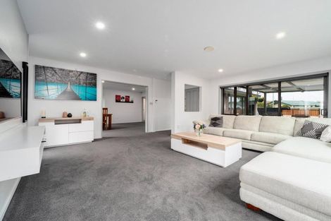 Photo of property in 30 Connemara Drive, Northwood, Christchurch, 8051