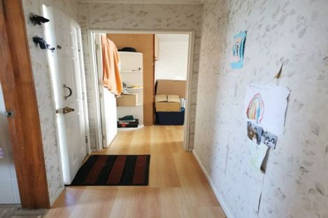 Photo of property in 6 Karamu Street, Te Atatu Peninsula, Auckland, 0610