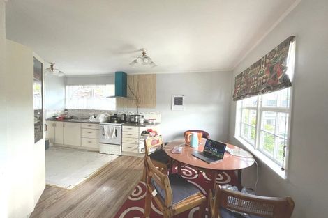Photo of property in 32 Preston Avenue, Henderson, Auckland, 0610