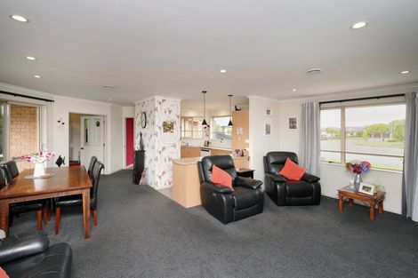 Photo of property in 10 Wedmore Close, Burwood, Christchurch, 8083