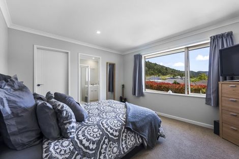 Photo of property in 2 Pukeko Place, Picton, 7220