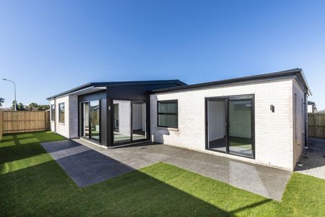 Photo of property in 5 Rita Angus Road, Belfast, 8051