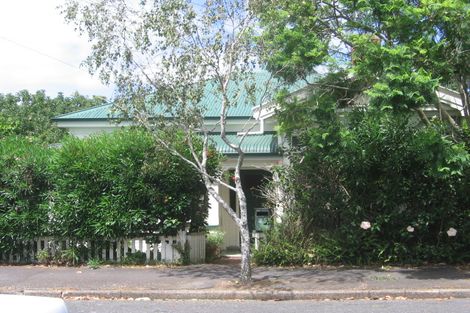Photo of property in 4 Domain Street, Devonport, Auckland, 0624