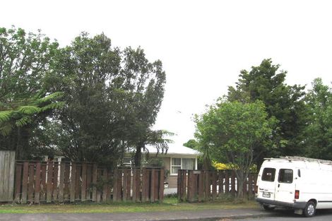 Photo of property in 18 Paramu Avenue, Birkdale, Auckland, 0626