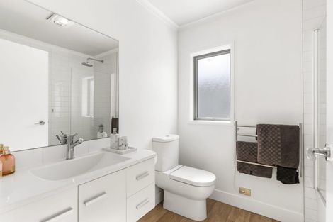 Photo of property in 118 Maire Road, Orewa, 0931