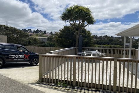 Photo of property in 72 Gallony Avenue, Massey, Auckland, 0614