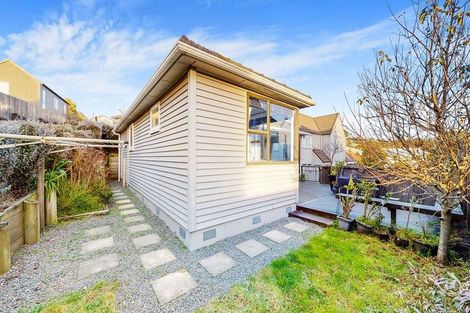 Photo of property in 14c Bracken Road, Newlands, Wellington, 6037