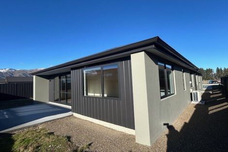 Photo of property in 116 Burdon Loop, Lake Hawea, 9382