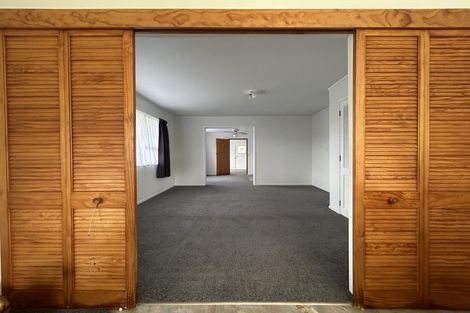 Photo of property in 8 Finch Street, One Tree Point, 0118