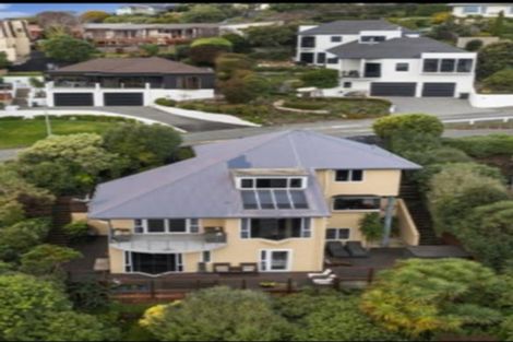 Photo of property in 102 Cannon Hill Crescent, Mount Pleasant, Christchurch, 8081