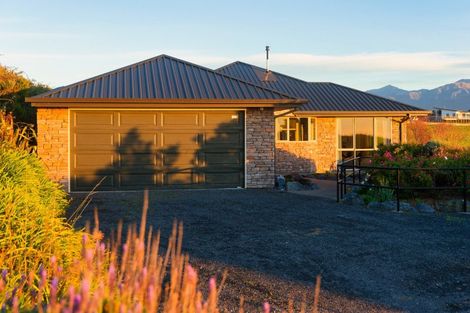 Photo of property in 68 Churchill Street, Kaikoura, 7300