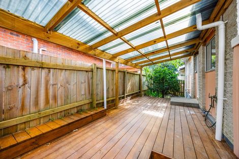 Photo of property in 2/51 Rimu Street, New Lynn, Auckland, 0600