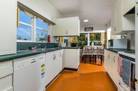Photo of property in 5 Burndale Terrace, Manurewa, Auckland, 2102