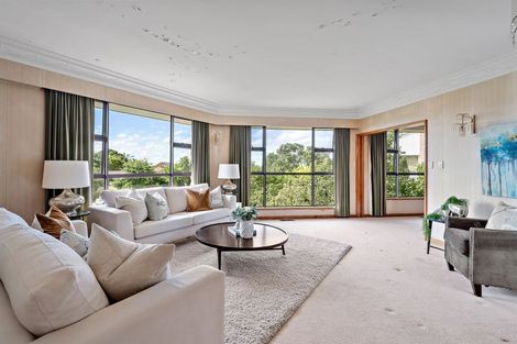 Photo of property in 2 Pendene Place, Forrest Hill, Auckland, 0620