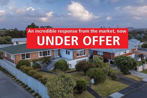 Photo of property in 14 Dudding Avenue, Northcote, Auckland, 0627