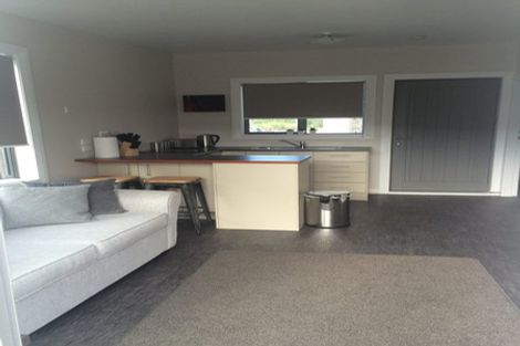 Photo of property in 3a Te Arawi Street, Takapuwahia, Porirua, 5022