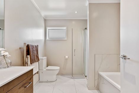 Photo of property in 7 Rangihina Road, Hobsonville, Auckland, 0616