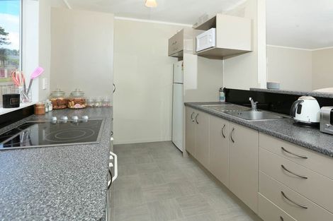 Photo of property in 18 Camphora Place, Ranui, Auckland, 0612