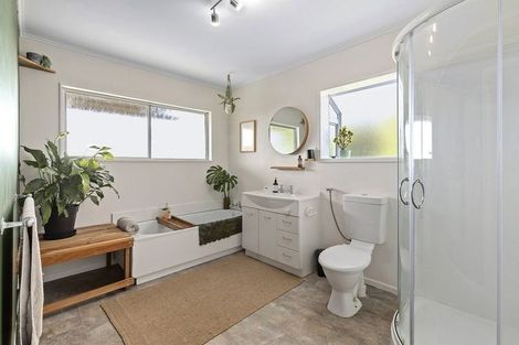 Photo of property in 10f2 Downing Street, Crofton Downs, Wellington, 6035