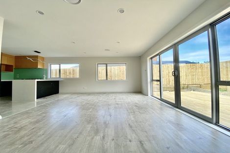 Photo of property in 1b Surrey Street, Manurewa, Auckland, 2102