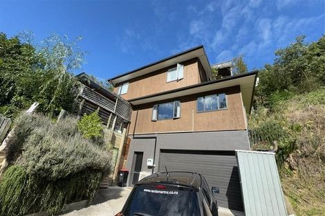 Photo of property in 11 Burke Street, Hospital Hill, Napier, 4110