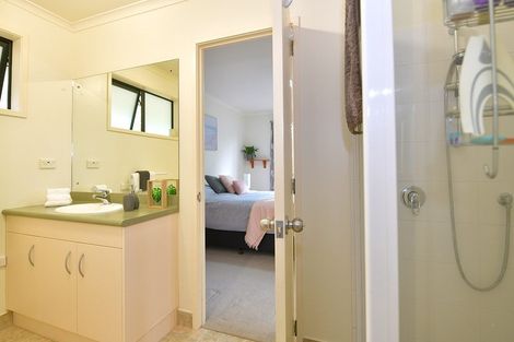 Photo of property in 30 Cabeleigh Drive, Helensville, 0800