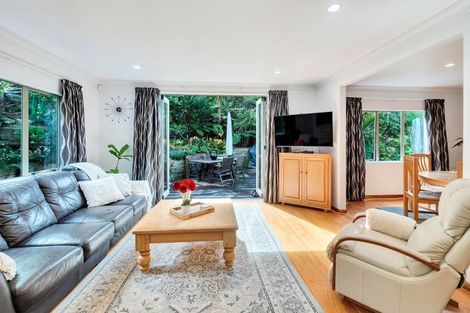 Photo of property in 40 Helen Ryburn Place, Torbay, Auckland, 0630