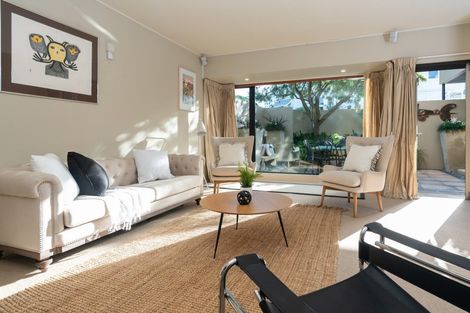Photo of property in Highwic, 32u3 Hobson Street, Thorndon, Wellington, 6011