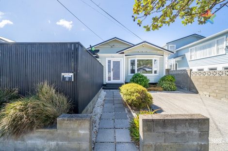 Photo of property in 10 Palm Avenue, Lyall Bay, Wellington, 6022