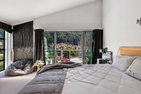 Photo of property in 97 Hallenstein Street, Queenstown, 9300