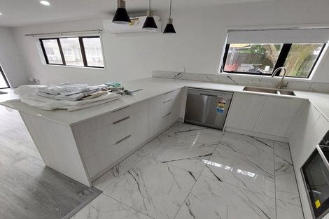 Photo of property in 1/339 Pakuranga Road, Pakuranga Heights, Auckland, 2010